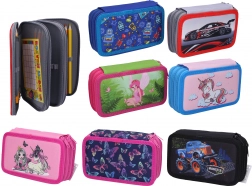 Penar școlar cu trei etaje, echipat