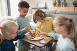 Cikcak – joc motric de societate pentru copii