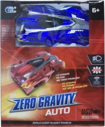 Mașină telecomandată care merge pe perete