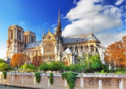 Puzzle Notre-Dame din Paris 2000 piese BLUEBIRD