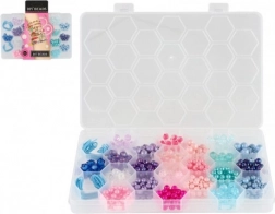 Mărgele colorate din plastic cu șnur într-o cutie