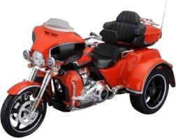 Model metalic de motocicletă HARLEY-DAVIDSON 2021 CVO Tri Glide 1:12, portocaliu