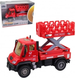 Mașină de pompieri cu motor de recul