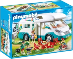 Set de figurine Family Fun – autorulotă de camping pentru familie