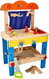 Atelier din lemn pentru micii meșteri cu unelte