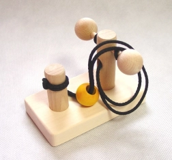 Puzzle Mingea Ascunsă – rebus logic din lemn