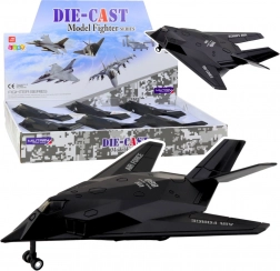 Avion militar negru cu efecte de lumină și sunet 1:400