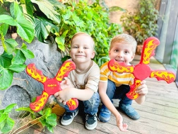 Bumerang din spumă pentru jocuri sportive