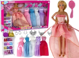 Păpușă cu păr lung blond și accesorii