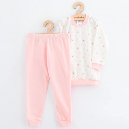 Pijama din bumbac pentru copii New Baby ursuleț roz 128/134