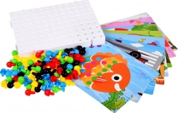 Mozaic educațional colorat cu pini pentru copii