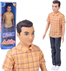 Păpușă Anlily băiat brunet Paulo cu cămașă în carouri și pantaloni închiși la culoare