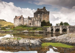 Puzzle Ravensburger Eilean Donan Castle – Regatul Unit, 1000 piese