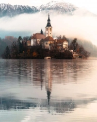 Puzzle Biserica pe lacul Bled 1500 piese