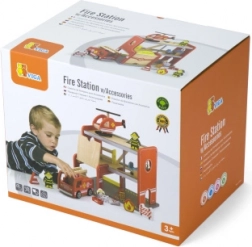 Stație de pompieri din lemn