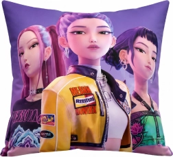 Pernă decorativă K-Pop Demon Hunters Huntrix 40 × 40 cm