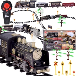 Mare tren retro cu locomotivă controlată de la distanță cu lumină și aburi