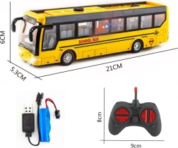Autobuz școlar controlat de la distanță 1:30