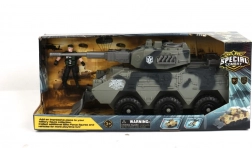 Mașină militară cu set de accesorii