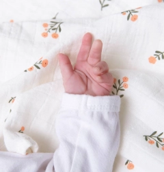 Scutece muselin cu motiv floral A Little Lovely Company