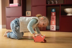 Crab din lemn de tras