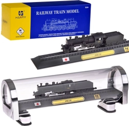 Model de colecție al locomotivei JNR C50 1:160 în vitrină de protecție