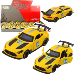 Mașinuță de curse metalică 1:43 cu mecanism pull-back și uși deschise – galbenă