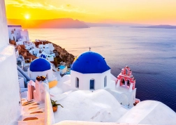 Enjoy Puzzle – Răsăritul soarelui deasupra Santorini, Grecia (1000 de piese)