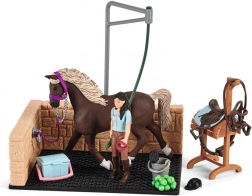 Set de spălare cu Emily și Luna de la Schleich Horse Club
