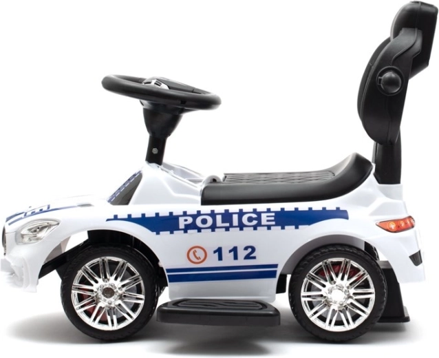 Panou sonor distractiv și detalii realiste