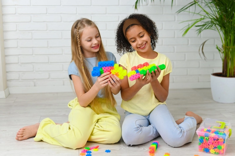 Îmbinare ușoară și construcție creativă