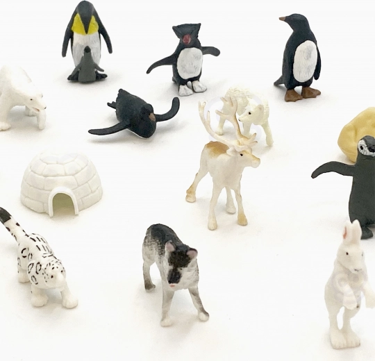 Figurine realiste cu animale polare