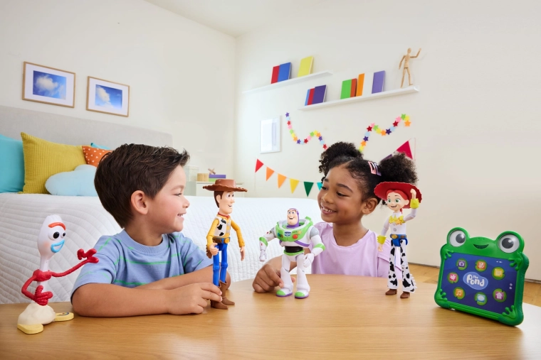 Recunoaște alte figurine Interactables și „vorbește” cu ele