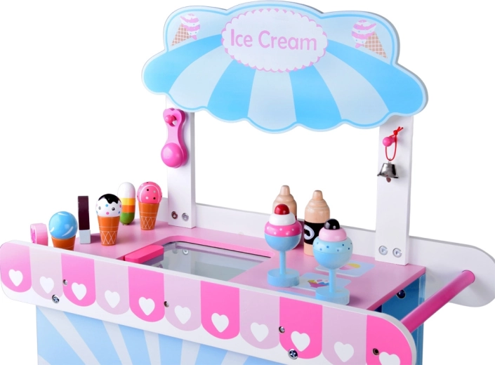 Accesorii realiste pentru joacă creativă