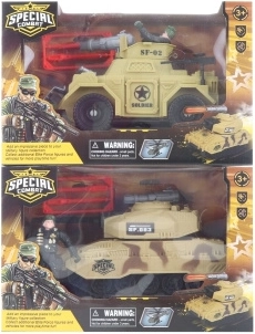 Set militar cu vehicul blindat și soldat