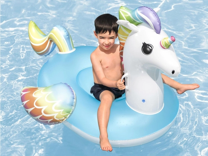 Distracție pentru copii în apă