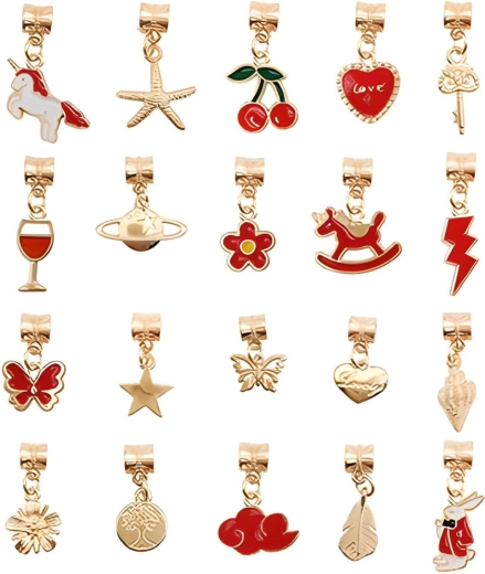 Pandantive (charms) pentru combinații originale