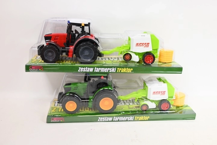 Tractor cu utilaj agricol