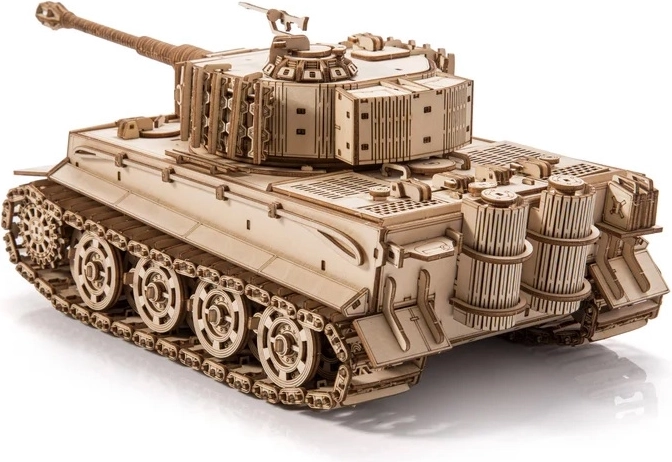 Pentru fanii World of Tanks