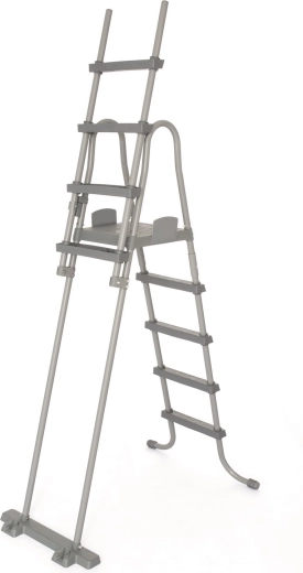 Trepte antiderapante și mânere ferme