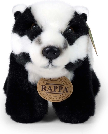 Detalii realiste și prelucrare manuală