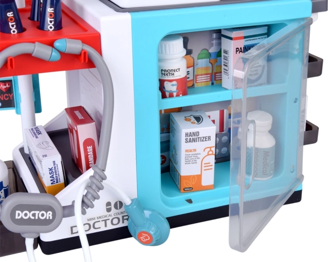 Clinică și farmacie bine organizate