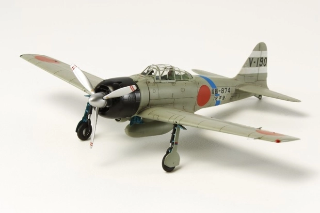 Model din plastic al avionului MITSUBISHI A6M3 ZERO (HAMP) – kit de asamblare