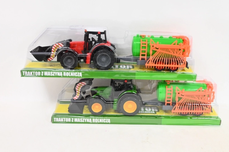 Tractor cu încărcător frontal și utilaj agricol