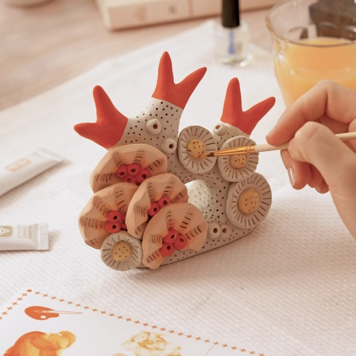 Detalii fine și pictură ca tușă finală