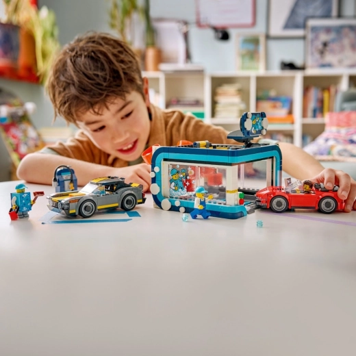 Minifigurine și accesorii pentru povești LEGO City