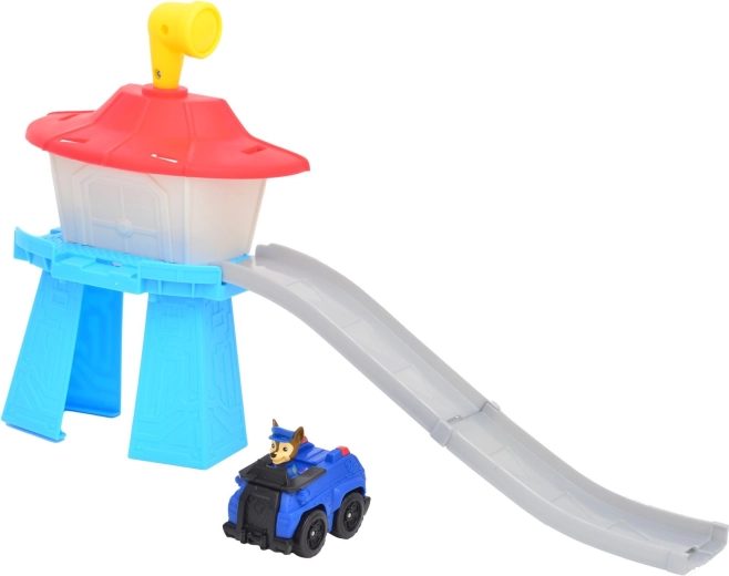 Coborâre plină de acțiune din turn