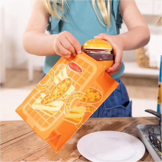 Servire și joc de magazin