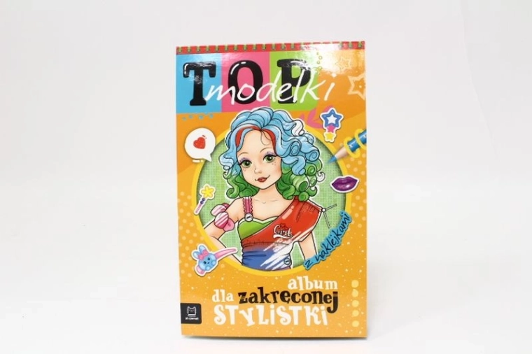 Top modele: album pentru o stilistă trăsnită