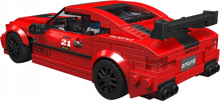 Model sport detaliat